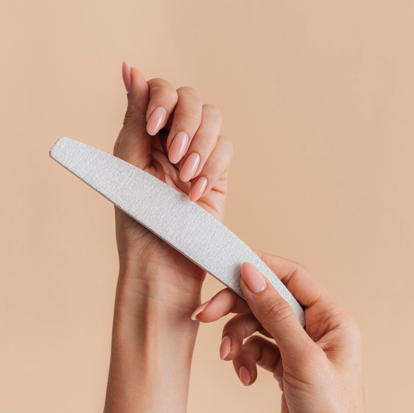 Manucure russe et pose de vernis semi-permanent